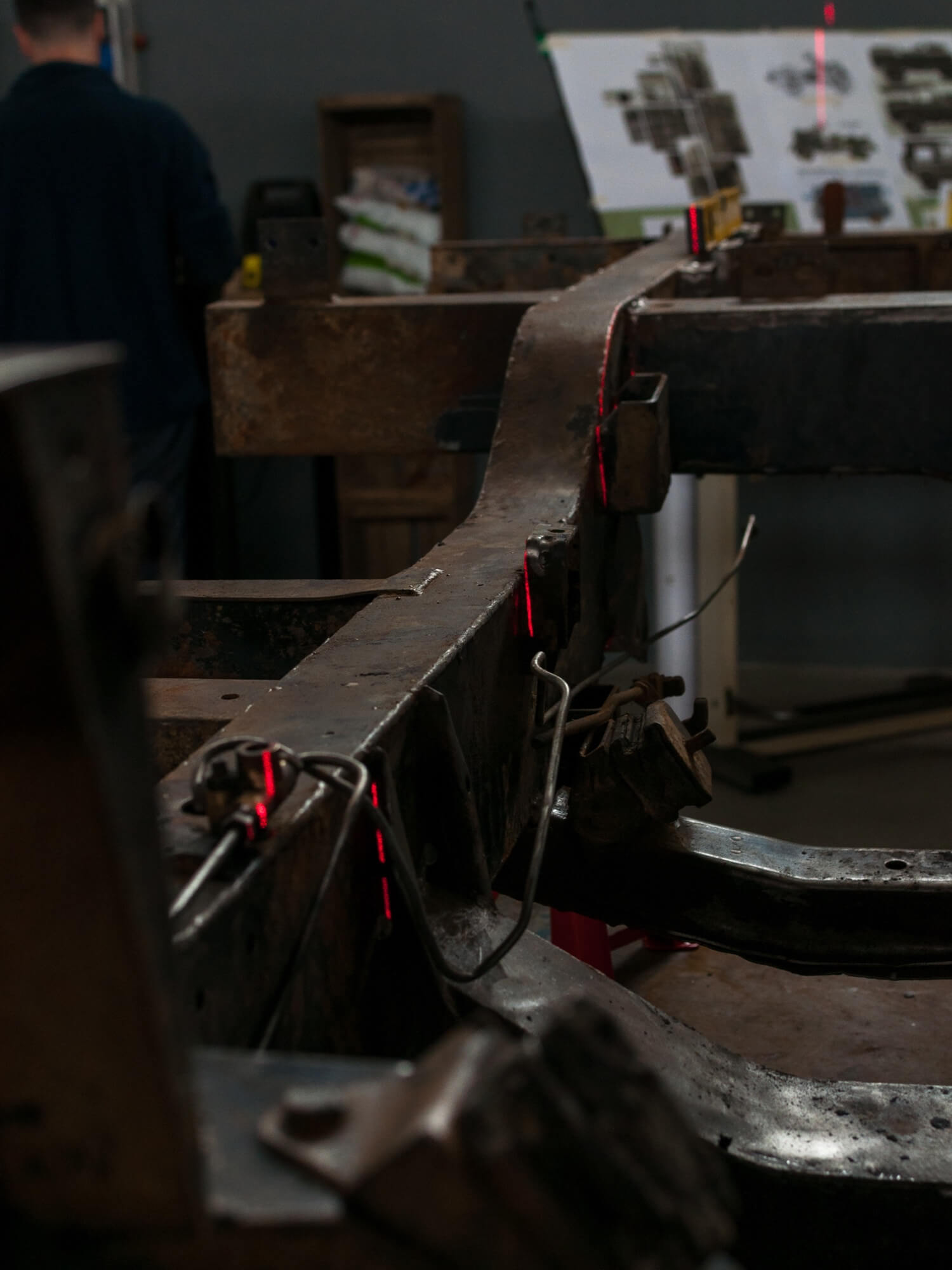 Land Rover 88 Series project, ripristino parti e modifica di auto d'epoca ad Asti 1of Metec