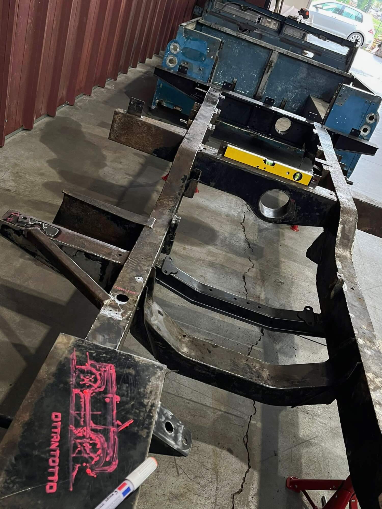 Land Rover 88 Series project, pezzi di ricambio di auto d'epoca ad Asti 1of Metec