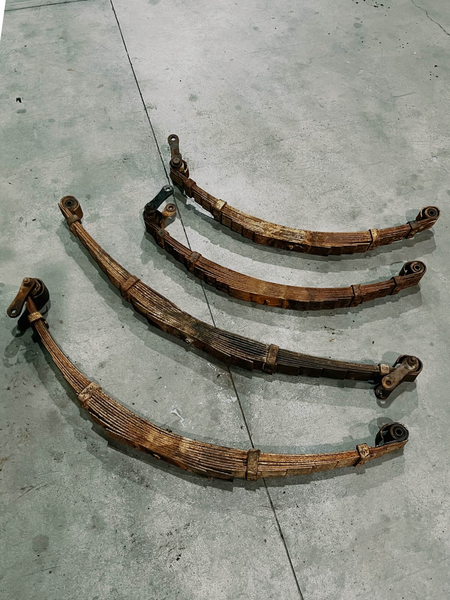 Land Rover 88 Series project, verniciatura e restuaro di auto d'epoca ad Asti 1of Metec