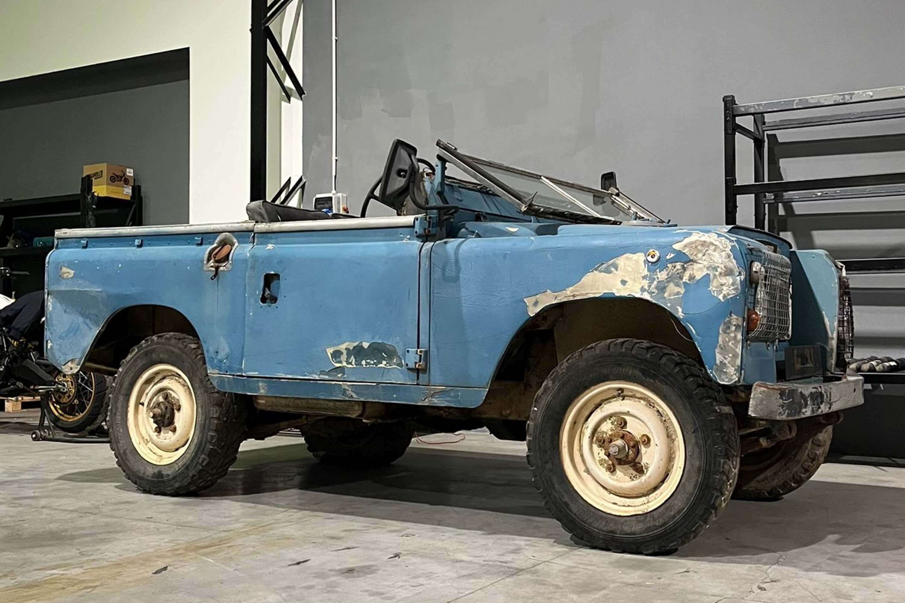 Land Rover 88 Series project, restauro restomod di auto d'epoca ad Asti 1of Metec