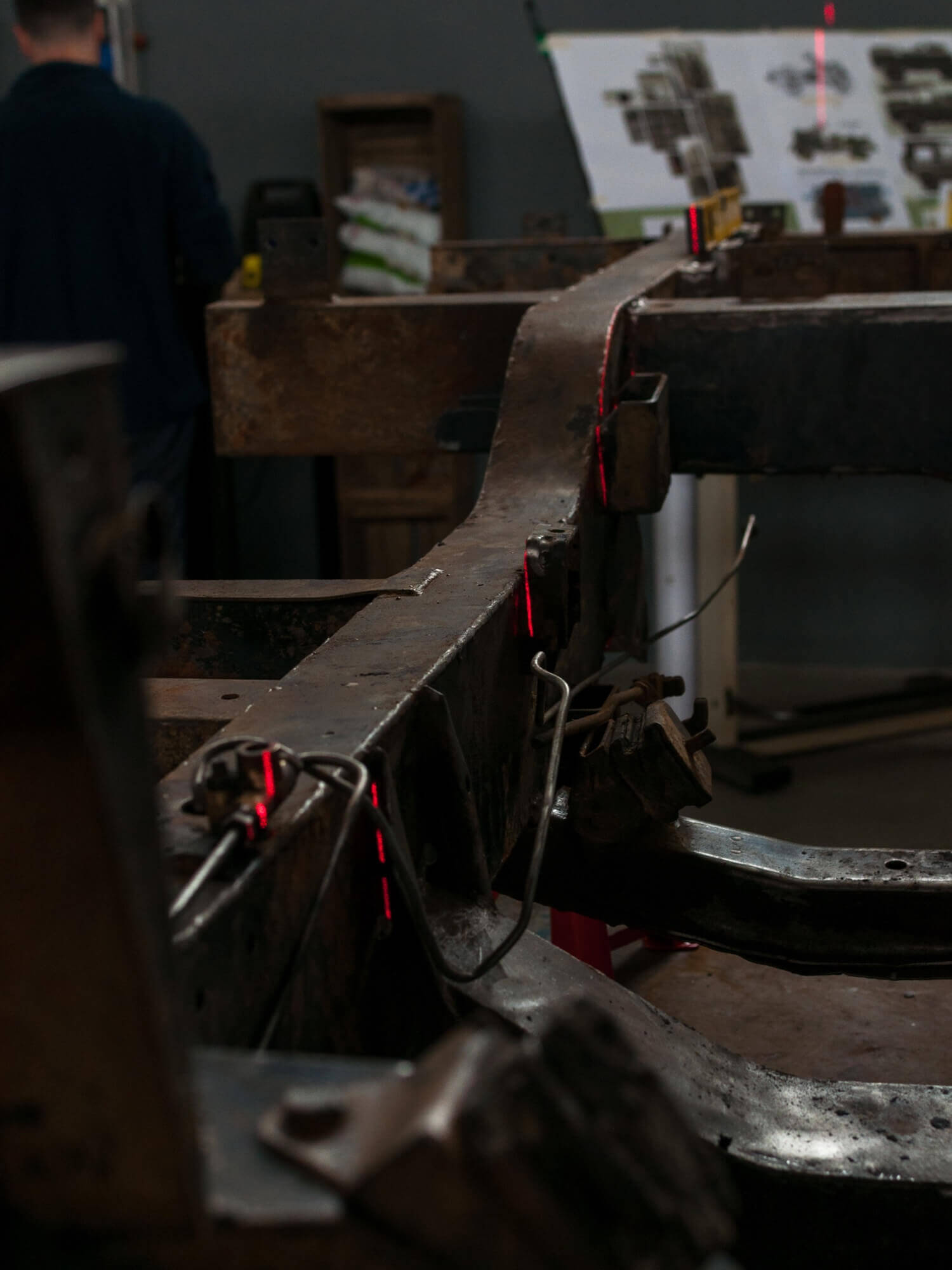 Land Rover 88 Series project, ripristino parti e modifica di auto d'epoca ad Asti 1of Metec