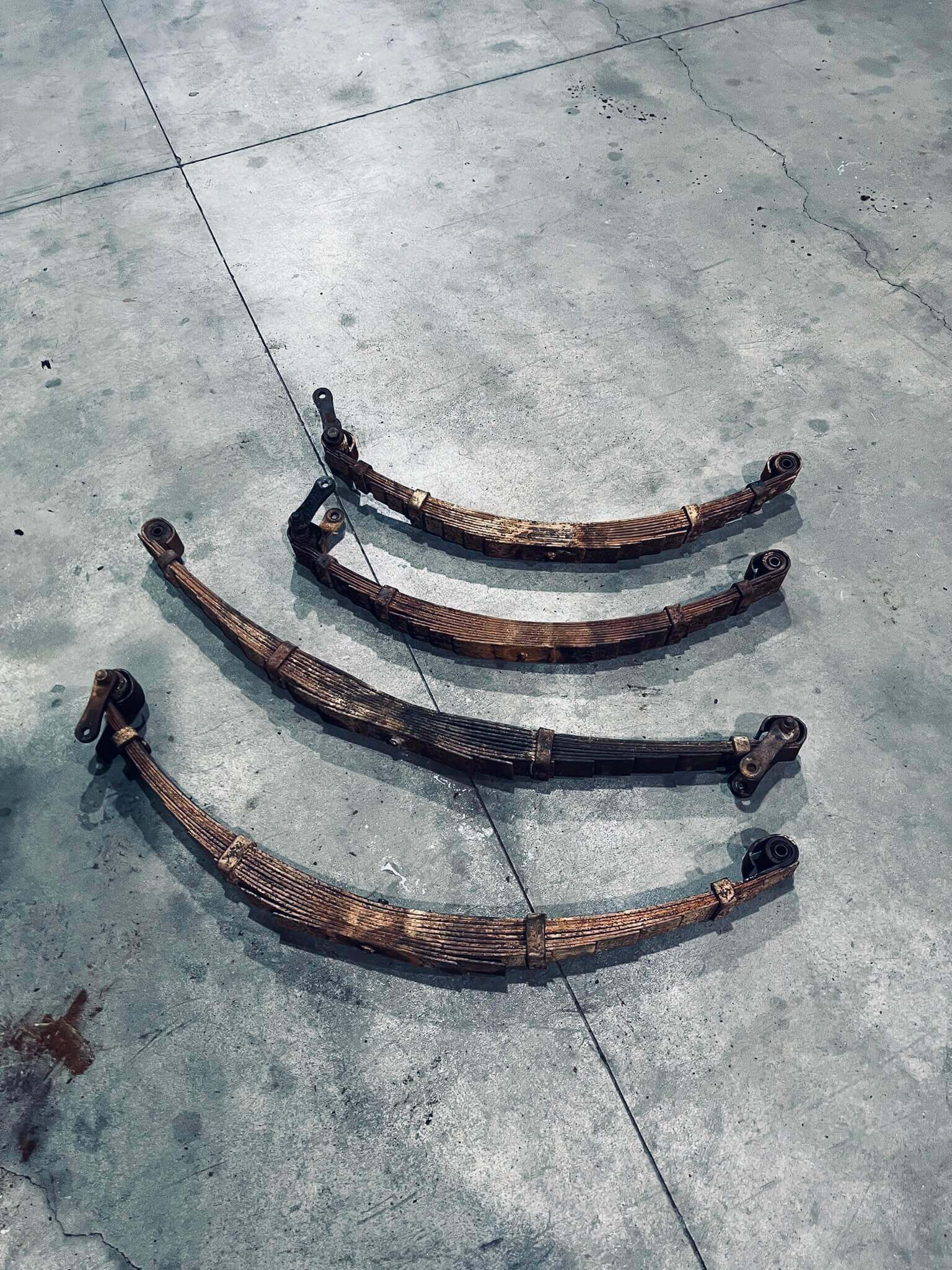 Land Rover 88 Series project, verniciatura e restuaro di auto d'epoca ad Asti 1of Metec