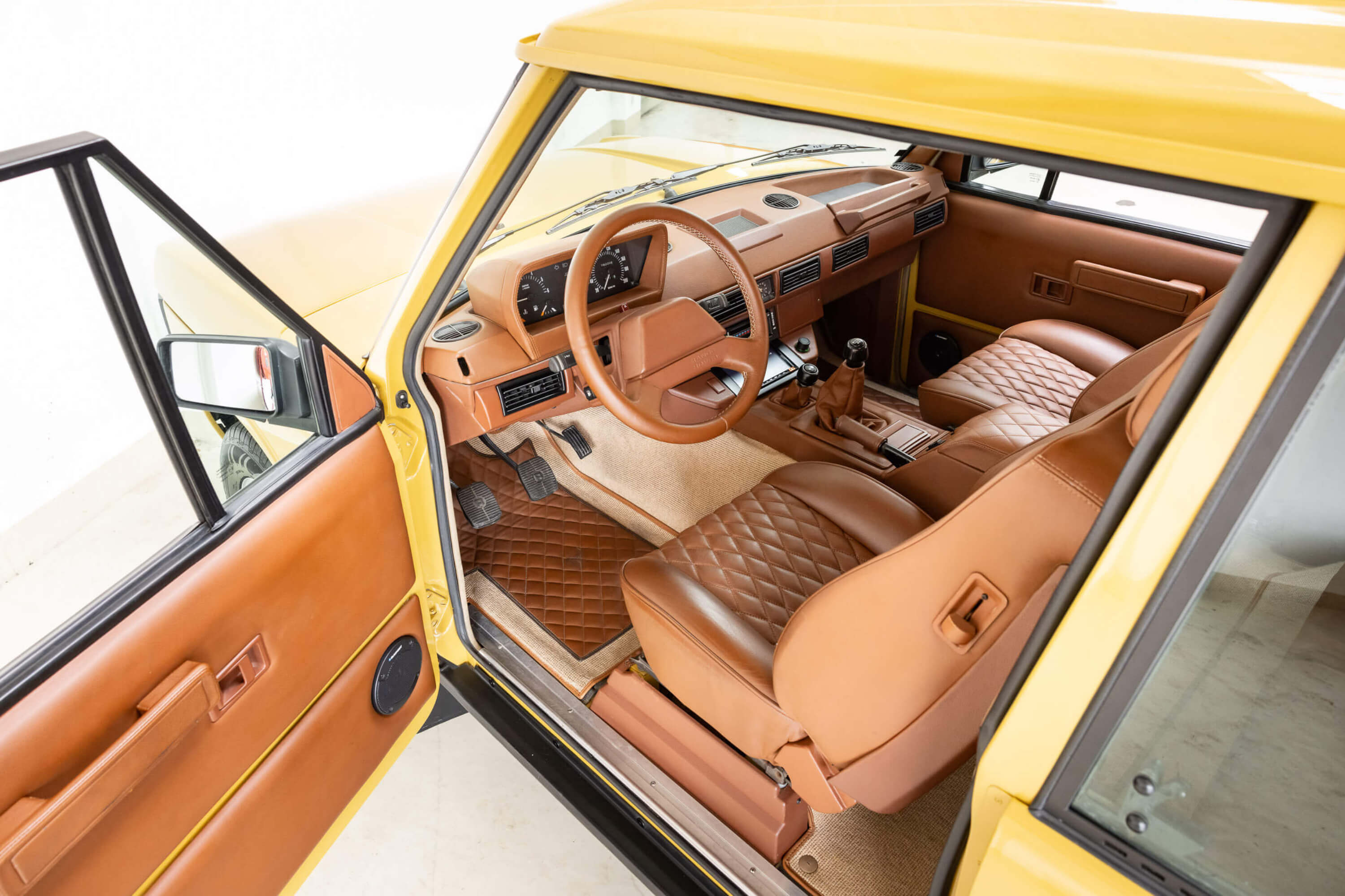 1of Metec craft - Range Rover Classic Velar Pre-production