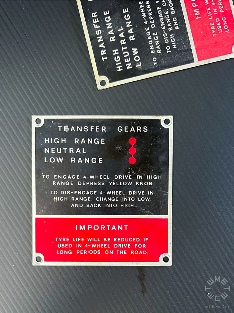 land-rover Transfer Gear badge